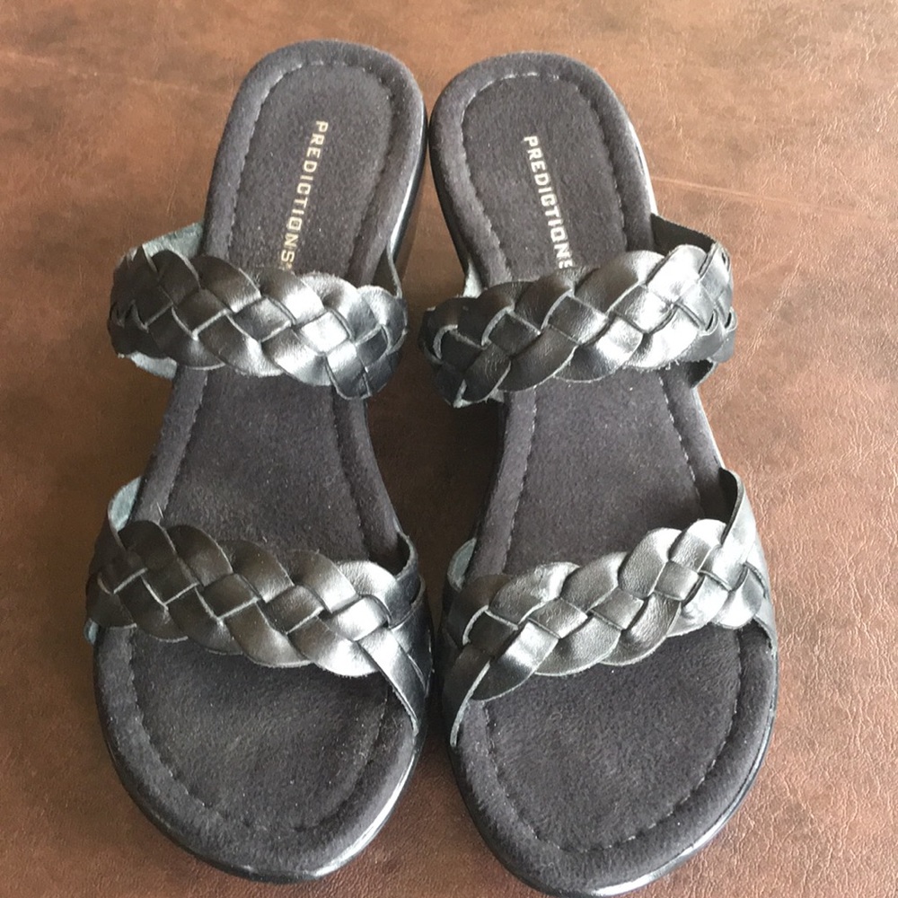 Predictions Sandals - Picture 2 of 6
